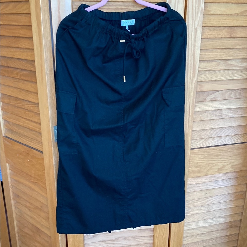 WAYF Black Midi Skirt with Drawstring